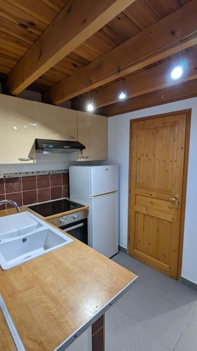 Maison De Village Avec Garage Aigues-Mortes Buitenkant foto